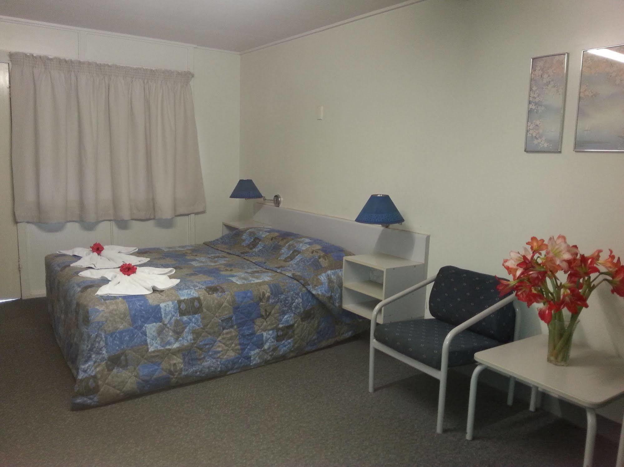 Golden Fountain Motel Rockhampton Exterior foto