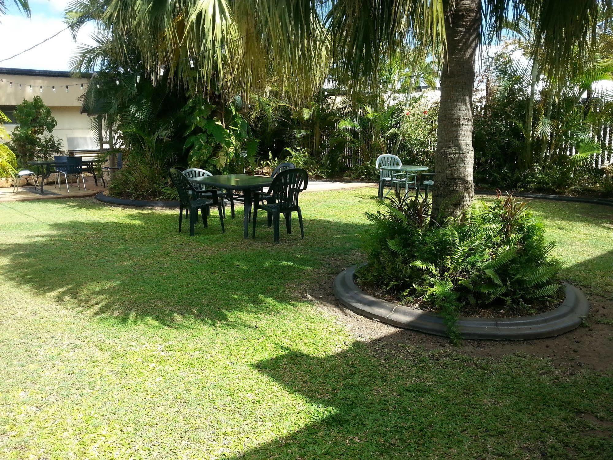 Golden Fountain Motel Rockhampton Exterior foto